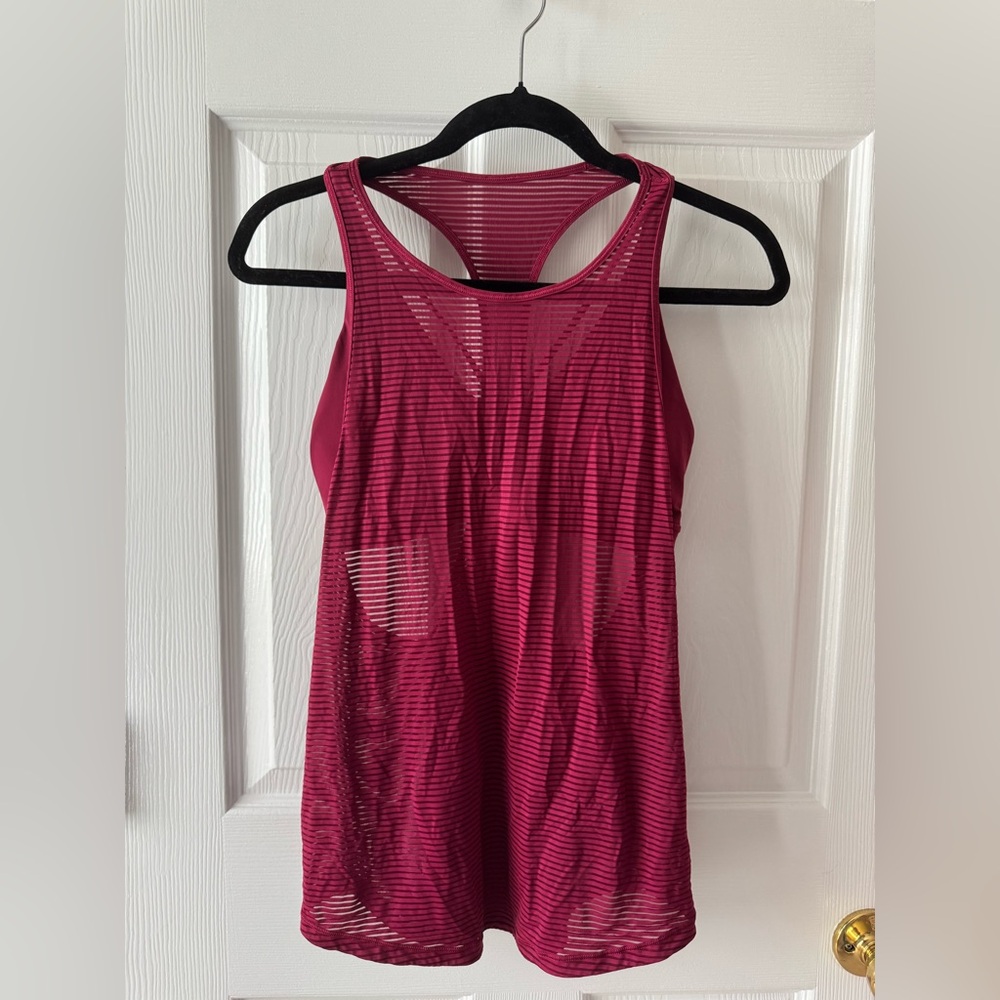 Lululemon Fully Flexed 2-in-1 Tank Top 
Size: 6
Color: Star Ruby